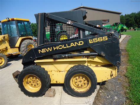 new holland lx565 skid steer